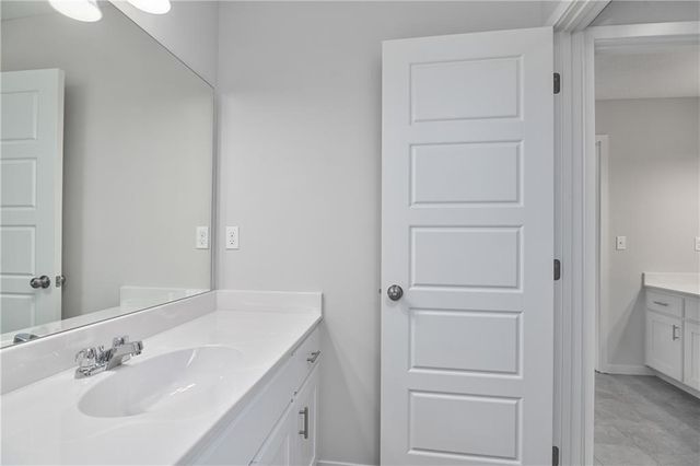 2695 W Park Street, Olathe, KS 66061