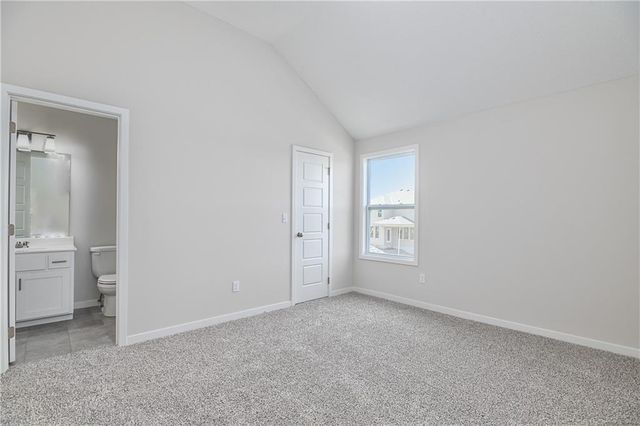 2695 W Park Street, Olathe, KS 66061