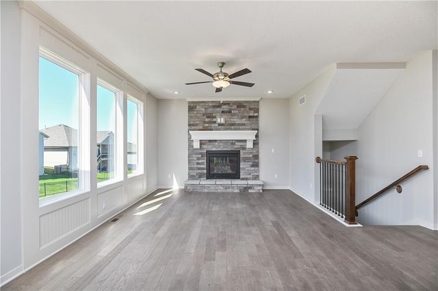 2695 W Park Street, Olathe, KS 66061