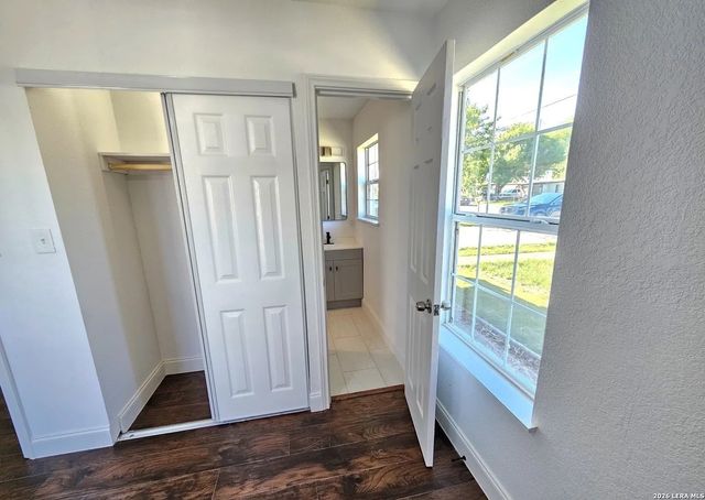 314 Globe Ave, San Antonio, TX 78228