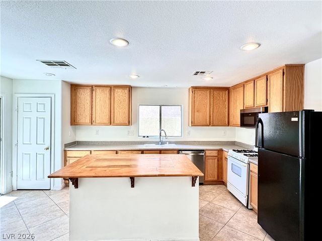 11588 Vesuvio Court, Las Vegas, NV 89183