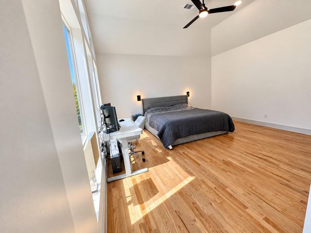 9822 Oak Point Drive, Houston, TX 77055