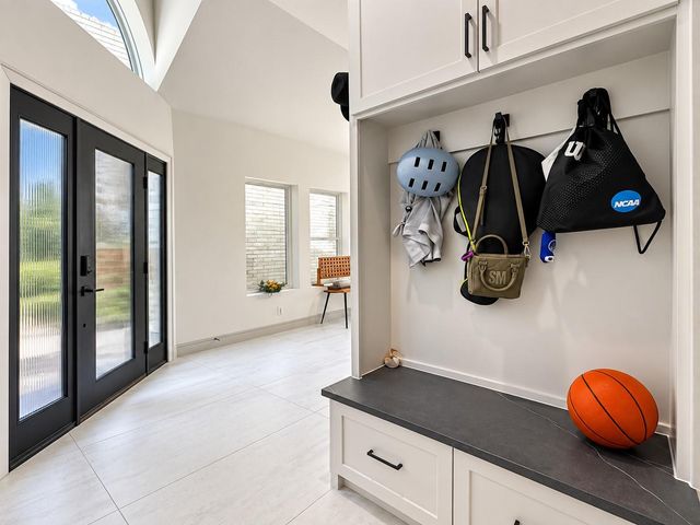 9822 Oak Point Drive, Houston, TX 77055