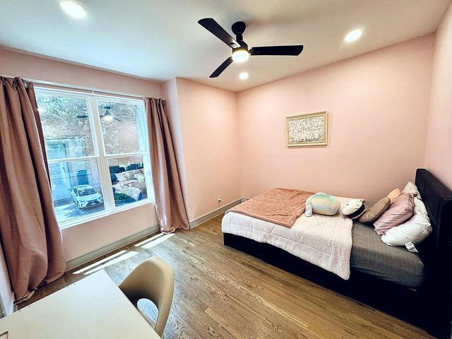 9822 Oak Point Drive, Houston, TX 77055