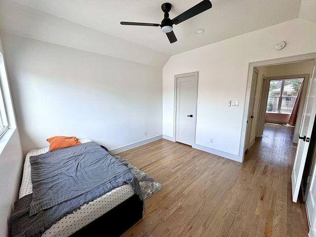 9822 Oak Point Drive, Houston, TX 77055