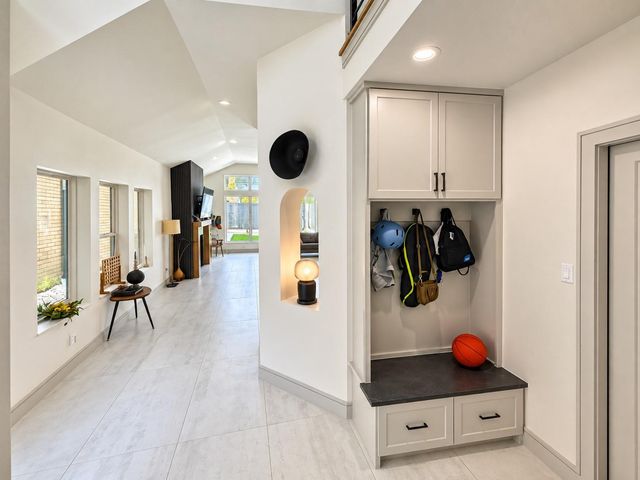 9822 Oak Point Drive, Houston, TX 77055