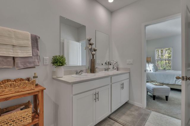 573 Penwell Drive, Delaware, OH 43015