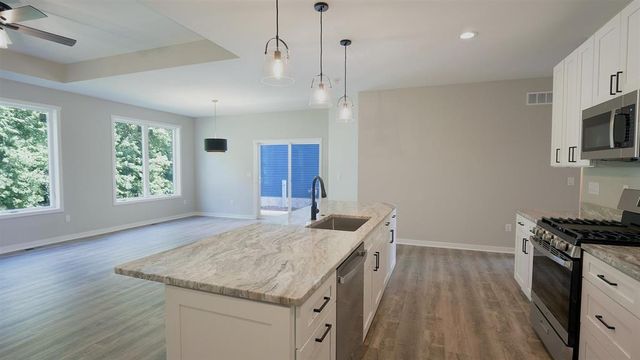375 Drumlin Loop, Ripon, WI 54971