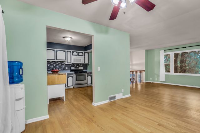 35063 N Sheridan Drive, Ingleside, IL 60041