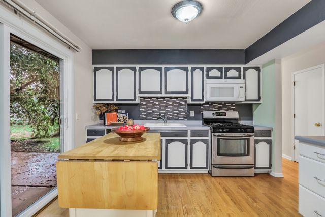35063 N Sheridan Drive, Ingleside, IL 60041