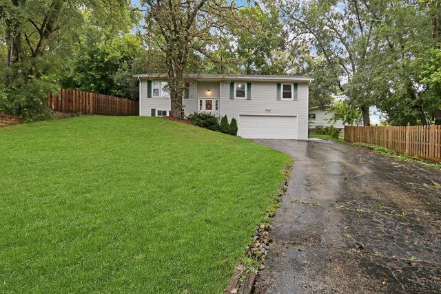 35063 N Sheridan Drive, Ingleside, IL 60041