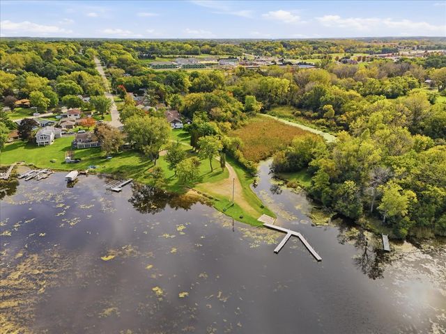 35063 N Sheridan Drive, Ingleside, IL 60041