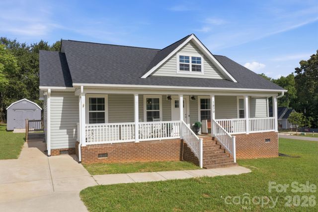 1879 Jetton Drive, Vale, NC 28168