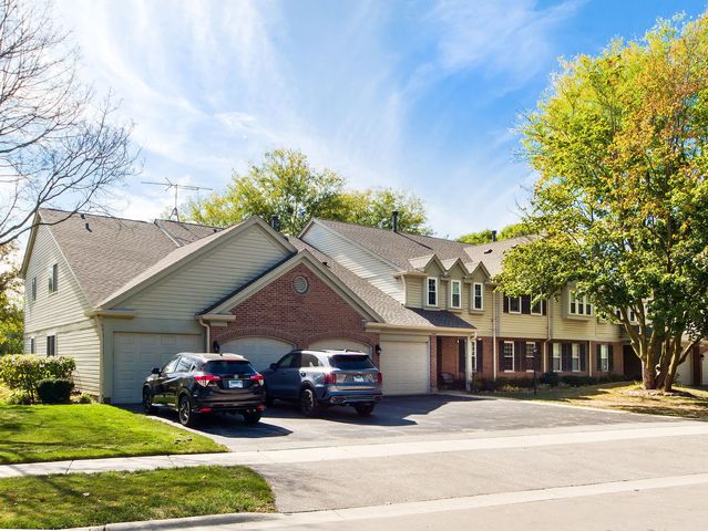 1257 Rosewood Court D1, Schaumburg, IL 60193