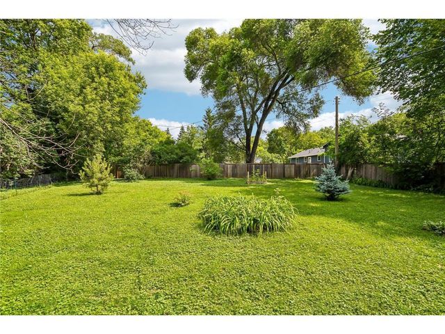 15606 Minnetonka Boulevard, Minnetonka, MN 55345