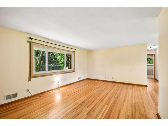 15606 Minnetonka Boulevard, Minnetonka, MN 55345
