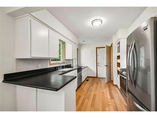 15606 Minnetonka Boulevard, Minnetonka, MN 55345