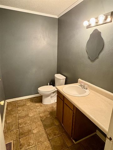 9065 Nature Way, Kalamazoo, MI 49009