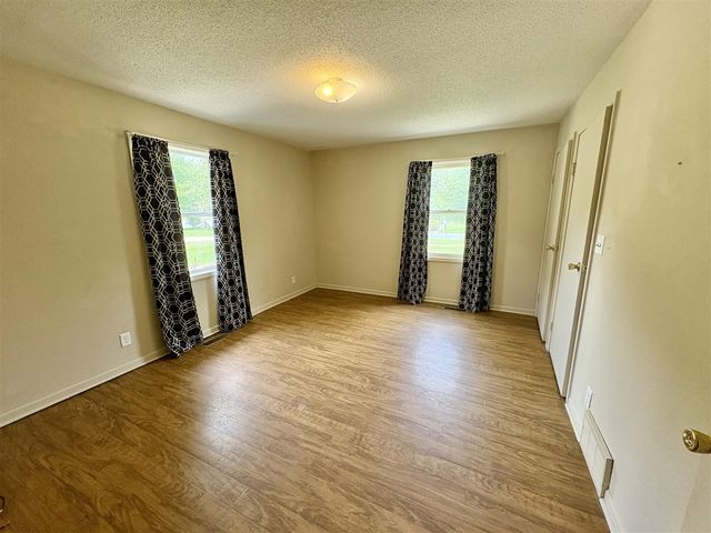 9065 Nature Way, Kalamazoo, MI 49009
