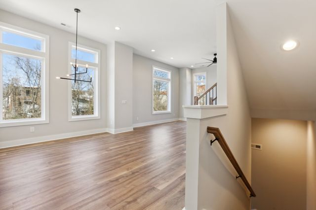 107 E 9th St Apt C-5, Columbia, TN 38401