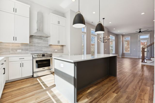 107 E 9th St Apt C-5, Columbia, TN 38401