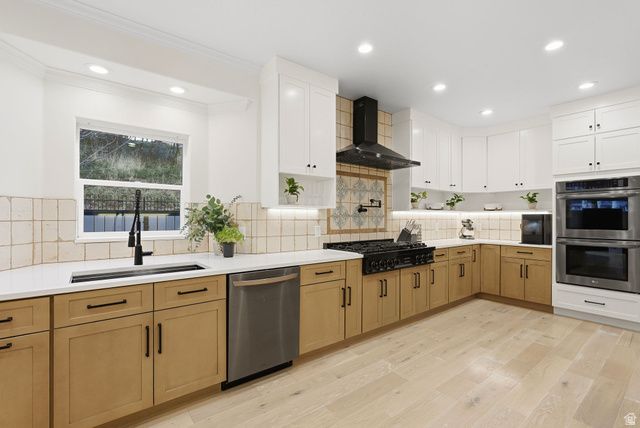 35 E LONE HOLLOW DR, Sandy, UT 84092