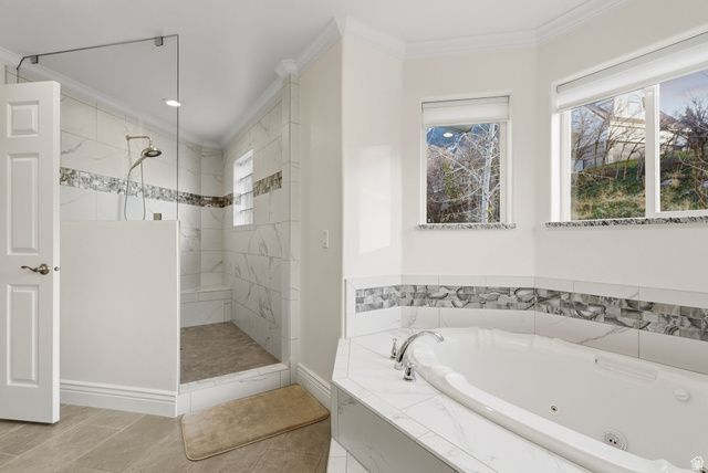 35 E LONE HOLLOW DR, Sandy, UT 84092