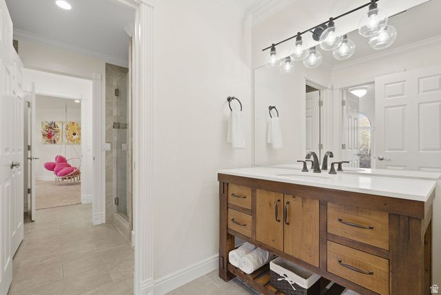 35 E LONE HOLLOW DR, Sandy, UT 84092