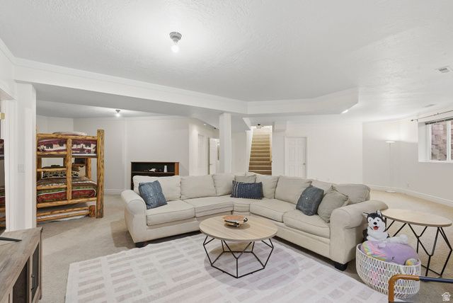 35 E LONE HOLLOW DR, Sandy, UT 84092