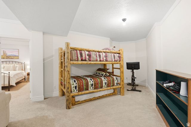 35 E LONE HOLLOW DR, Sandy, UT 84092