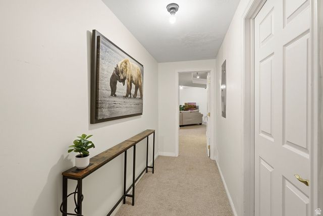 35 E LONE HOLLOW DR, Sandy, UT 84092