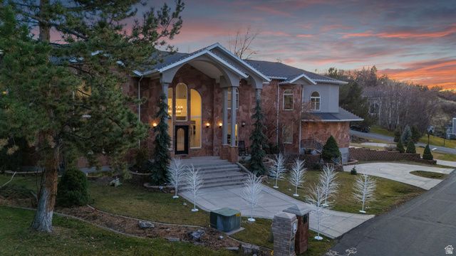 35 E LONE HOLLOW DR, Sandy, UT 84092