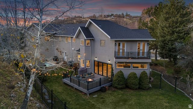 35 E LONE HOLLOW DR, Sandy, UT 84092