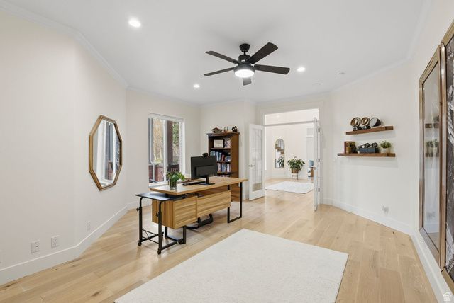 35 E LONE HOLLOW DR, Sandy, UT 84092