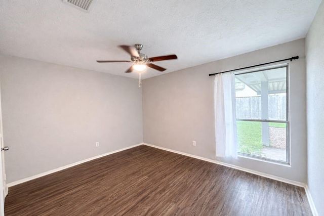 5612 Countryaire Street, League City, TX 77573