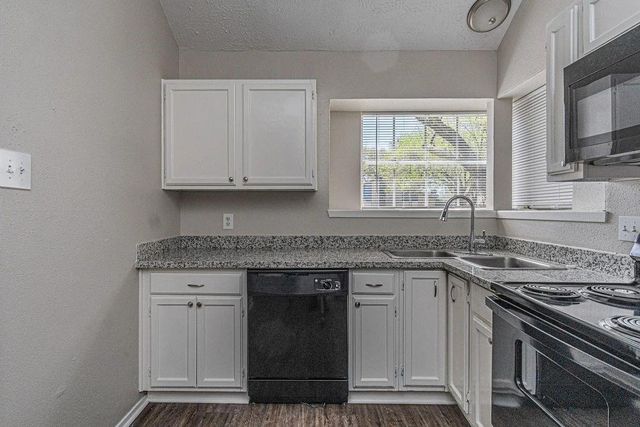 5612 Countryaire Street, League City, TX 77573