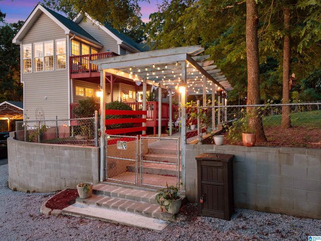 100 S LAKE SHORE DRIVE, Talladega, AL 35160