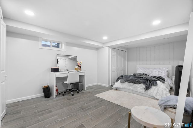 5 Cloverhill Avenue, Bridgeport, CT 06606