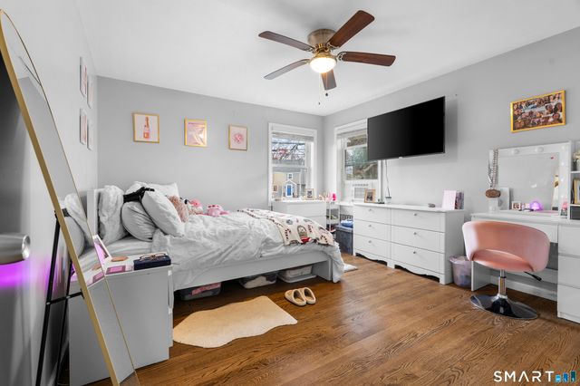 5 Cloverhill Avenue, Bridgeport, CT 06606