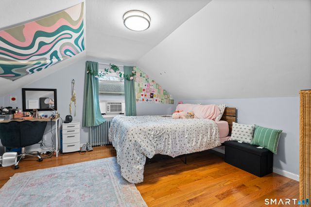 5 Cloverhill Avenue, Bridgeport, CT 06606