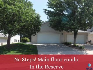 5708 S Shadow Wood Pl, Sioux Falls, SD 57108
