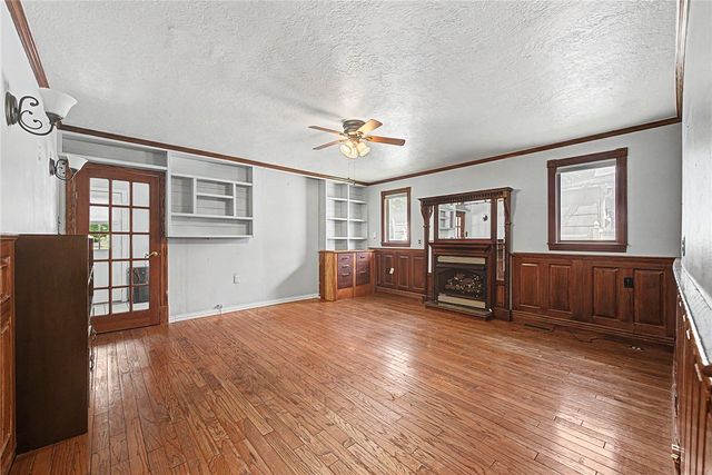 1114 S 4th Street, Rogers, AR 72756