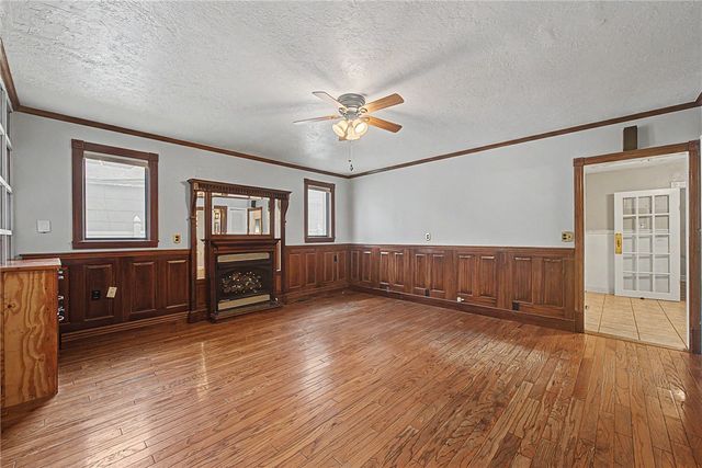 1114 S 4th Street, Rogers, AR 72756