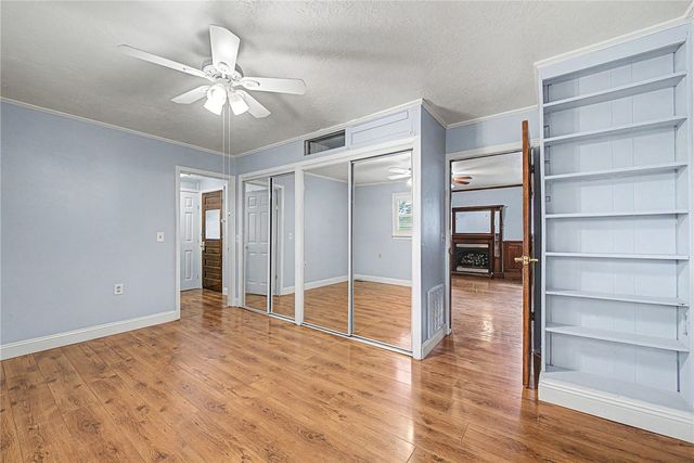 1114 S 4th Street, Rogers, AR 72756