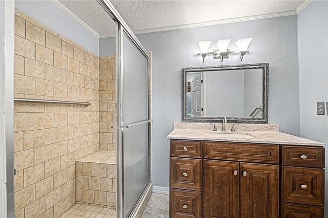1114 S 4th Street, Rogers, AR 72756