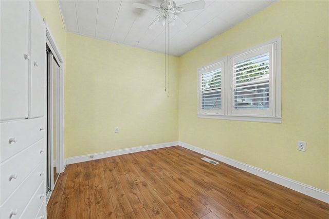 1114 S 4th Street, Rogers, AR 72756