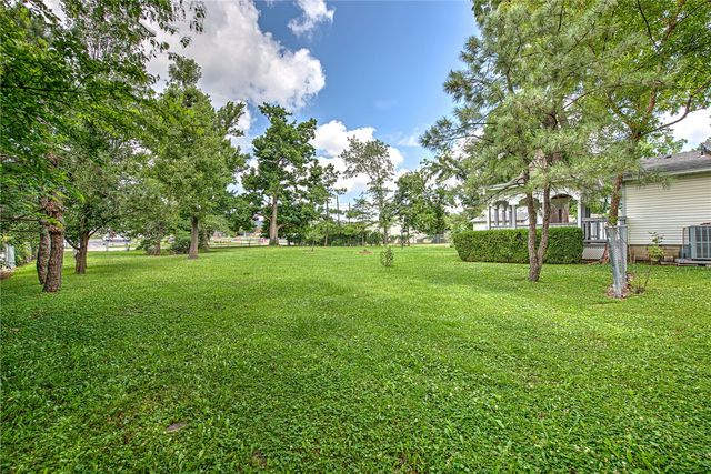 1114 S 4th Street, Rogers, AR 72756