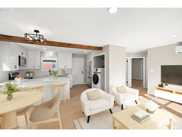 6915 Se RAYMOND Ct, Portland, OR 97206