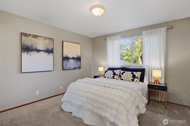 30211 10th Avenue S, Federal Way, WA 98003