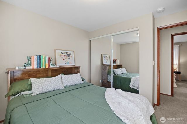 30211 10th Avenue S, Federal Way, WA 98003